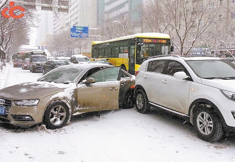 人保车险|车险出险后如何报案？报案流程是怎样的？